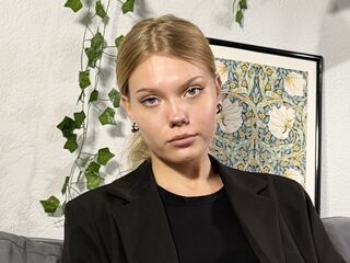 dirty cam picture DonellaAndra