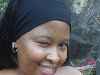 hot camslut DoraPhillips