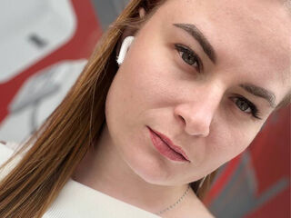 free web cam chat ElenaMaeer
