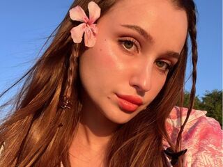 adult chatroom ElisaHeathe