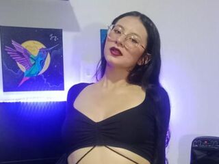 adultcam pic EmberCullen