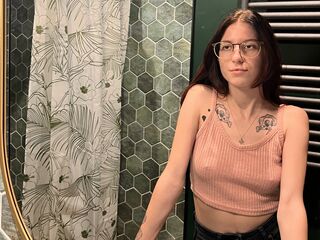 camwhore masturbating with vibrator EmiliaSmitti