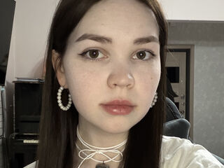 cam girl chat EmilyCarler