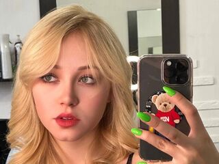 webcam bitch chatroom EmilyCarles