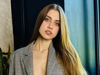 chatroom webcam photo EmilyMontgomery