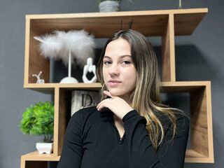 Kinky webcam girl FalineDerricott