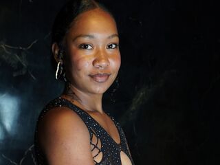 cam girl playing with sextoy HannahLabel