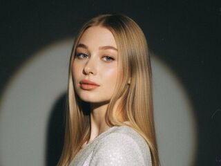 nude webcamgirl picture HertaLecaros
