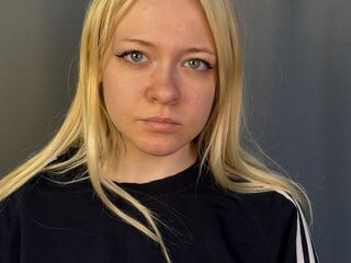 shaved pussy web cam HerthaWiggen