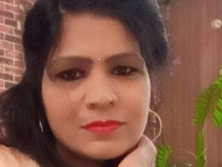 topless cam girl HotNandini