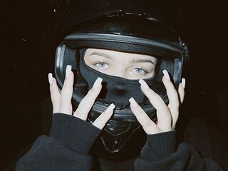 girl cam IrisBeten