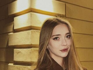 sexy webcamgirl IvaBusack