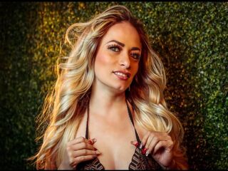 adult live cam JeanineEscott