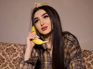 cam girl playing with vibrator JuliDeming