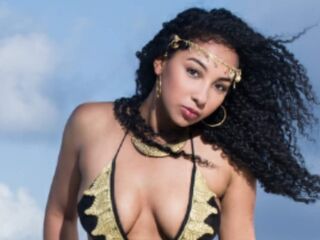 flirt chat room JuneSnow