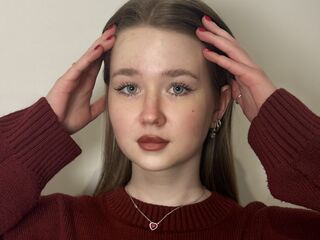 girl showing tits KandyBalloon