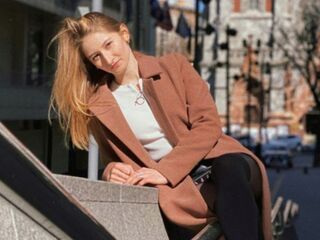 hot girl cam KaterineKoen