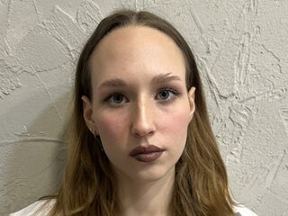 shaved pussy web cam KatrinJons