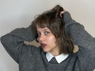 camslut spreading pussy KieraRusson