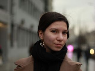 camwhore shaving pussy KiraReddel