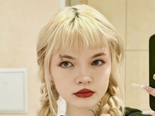 chat show LatashaLafevre