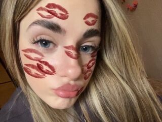 hot cam slut LatoyaMaccarino