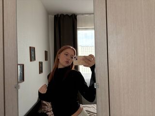 jasmin LennieLukasik