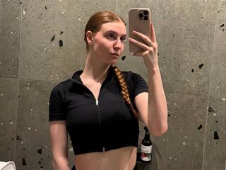 girl chat room LessieNunz