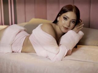 naked cam chatroom LilithFoxter