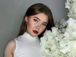 hot cam girl fingering shaved pussy LinaWites