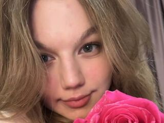 free jasmin cam LinnGrimshaw