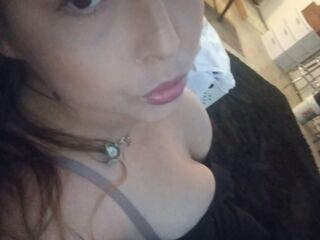 chat room livesex LolaLoced