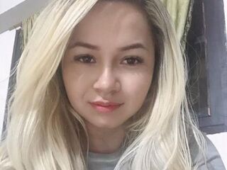 topless webcam girl LollyBelle