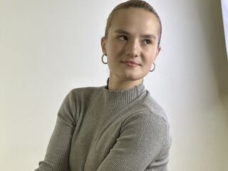 girl nude LorrianePytko