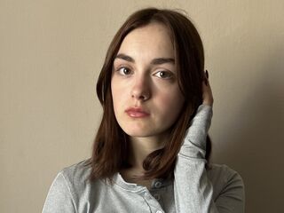 camgirl video chat room LouanneNading