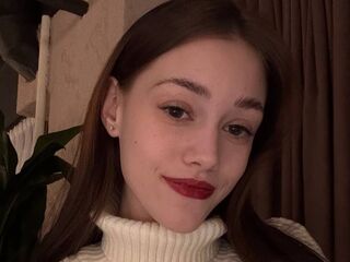 hot webcam MaeBroadway