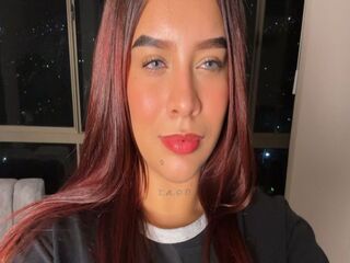 masturbating camgirl MaidyIsaza