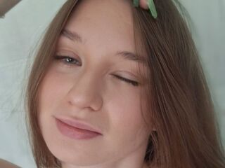 hot cam girl masturbating with vibrator MargoValli