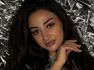 naked cam girl photo MayaDastrup