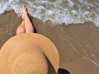 free adult cam MayaTai