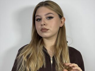 webcam chatroom MercedesVaught