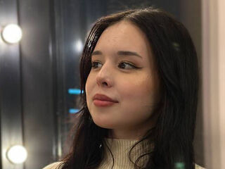 naked girl with live cam MikiPellon