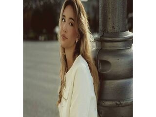 girl topless chat MiraStarlet