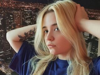 closeup pussy MonnieMoniz