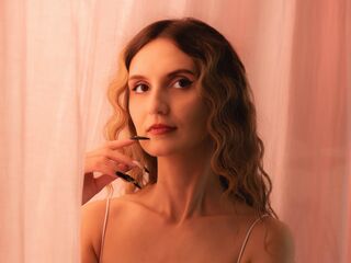 nude webcamgirl pic MoonSeraphine