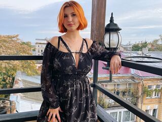 camgirl masturbating with sex toy NikaNovac