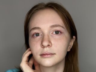 masturbating webcam girl NishaDambrosi