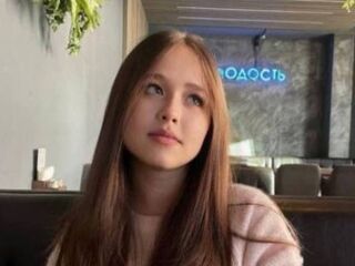 naughty cam girl fingering pussy OlesiaSun