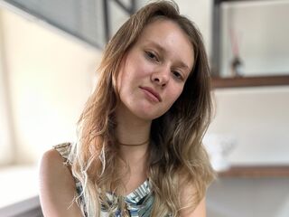 camgirl masturbating PetulaEasley