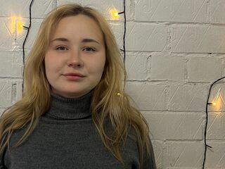 closeup cam PollySausedo